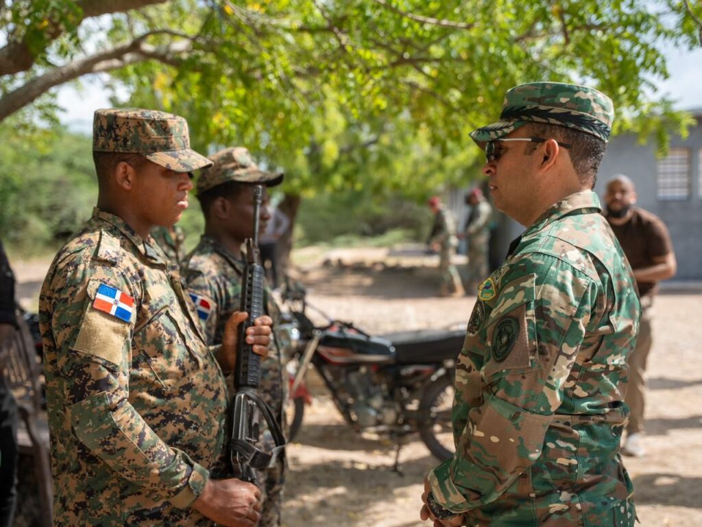 Ejército realiza supervisión militar de tres días en la frontera con Haití