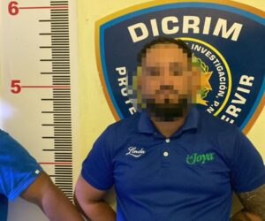 Policía Nacional apresa hombre acusado de robo en La Vega y recupera pertenencias sustraídas