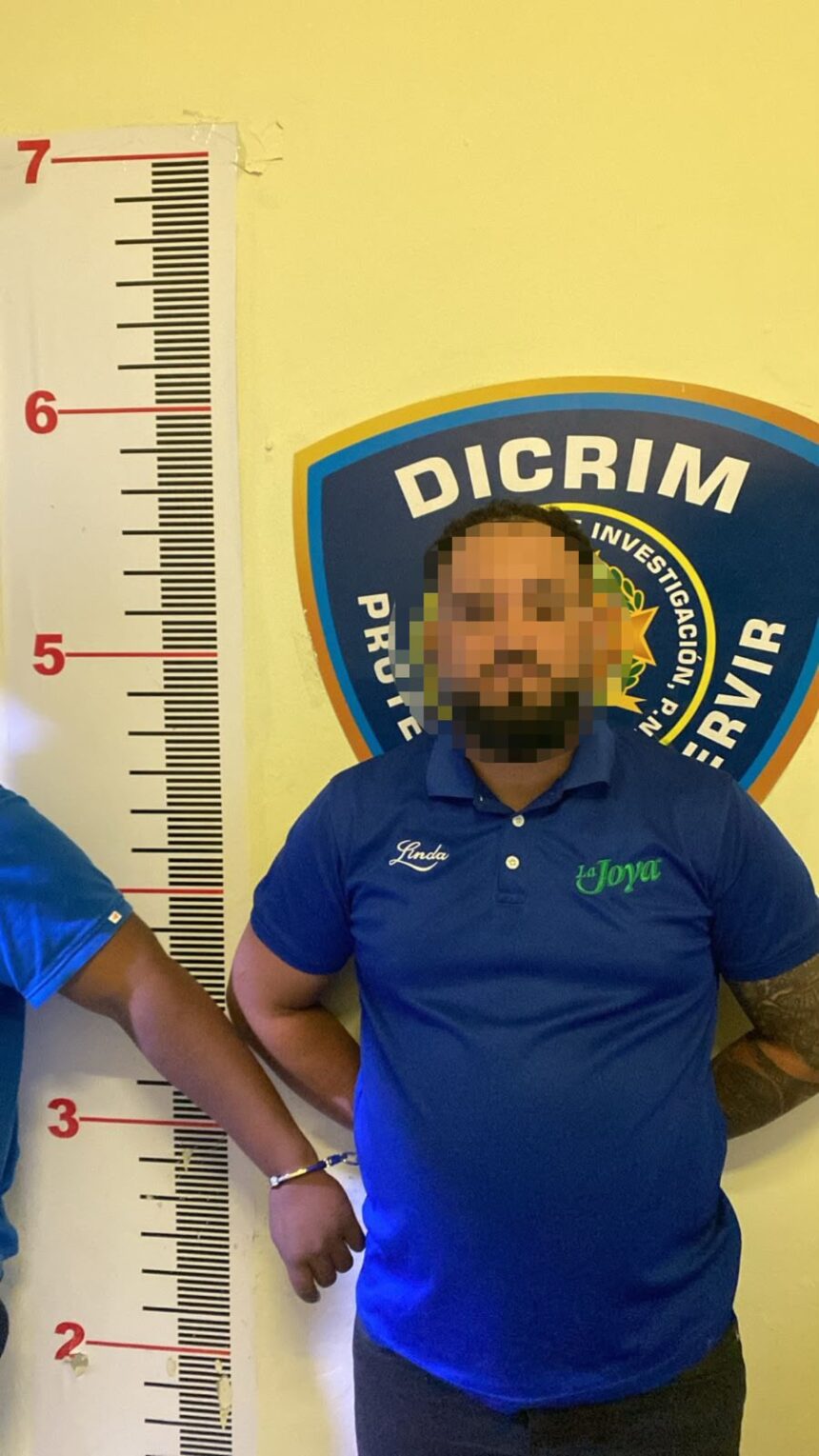 Policía Nacional apresa hombre acusado de robo en La Vega y recupera pertenencias sustraídas