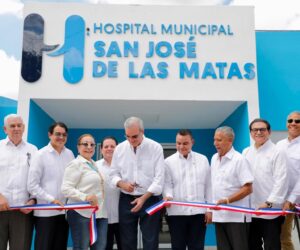 Abinader destaca avances en salud en Sajoma y sus distritos