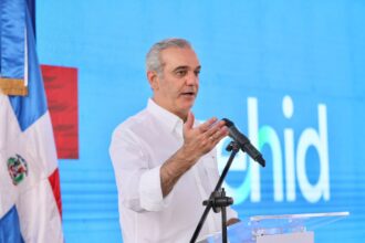 Abinader entrega carretera El Rubio–Los Corocitos para impulsar producción agrícola