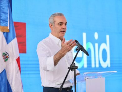 Abinader entrega carretera El Rubio–Los Corocitos para impulsar producción agrícola