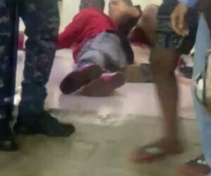 Agente policial balea a dos presuntos atracadores tras atraco en Santiago