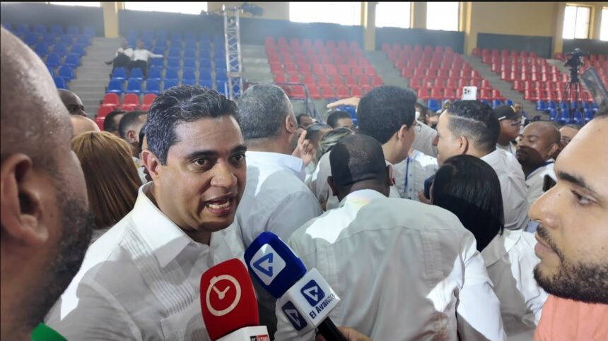 Kelvin Cruz: “El PRM está interpretando el sentimiento del pueblo dominicano”