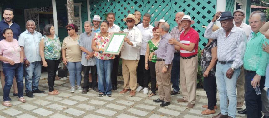Bonao reconoce el valor de la literatura y declara el 5 de septiembre como su día