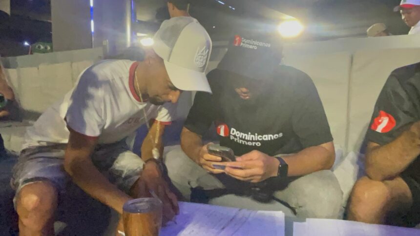 Santiago Matías mueve al cibao con recolección de firmas para impulsar partido Dominicanos Primero