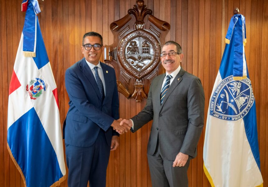 UASD y senador de Bahoruco coordinan acciones para fortalecer UASD Neyba
