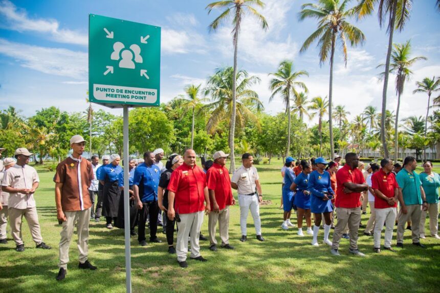 Wyndham Alltra Samaná reafirma su compromiso con la seguridad y la prevención mediante exitoso simulacro de emergencia