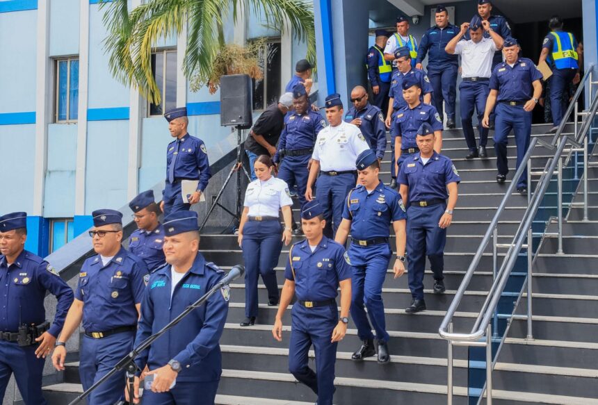 Policía Nacional evacúa en tres minutos a 1,464 agentes durante simulacro de terremoto