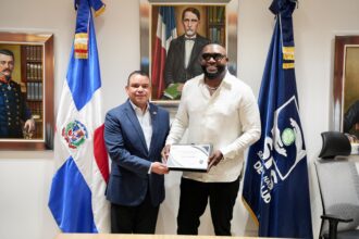 SNS reconoce a David Ortiz como Embajador Honorífico por su trayectoria y labor social