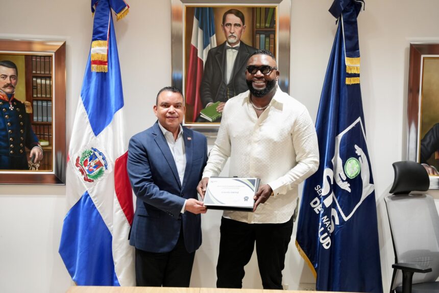 SNS reconoce a David Ortiz como Embajador Honorífico por su trayectoria y labor social
