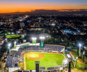 Ejecutivo deposita proyecto para construir estadio de béisbol con estándares de Grandes Ligas