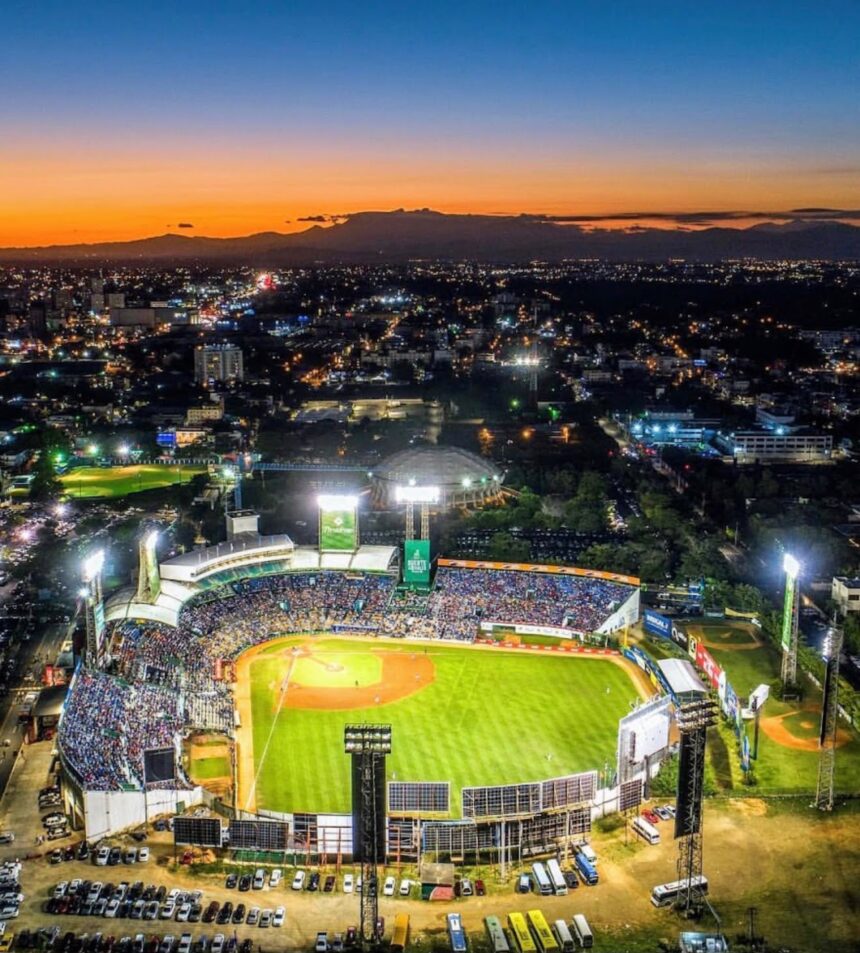 Ejecutivo deposita proyecto para construir estadio de béisbol con estándares de Grandes Ligas