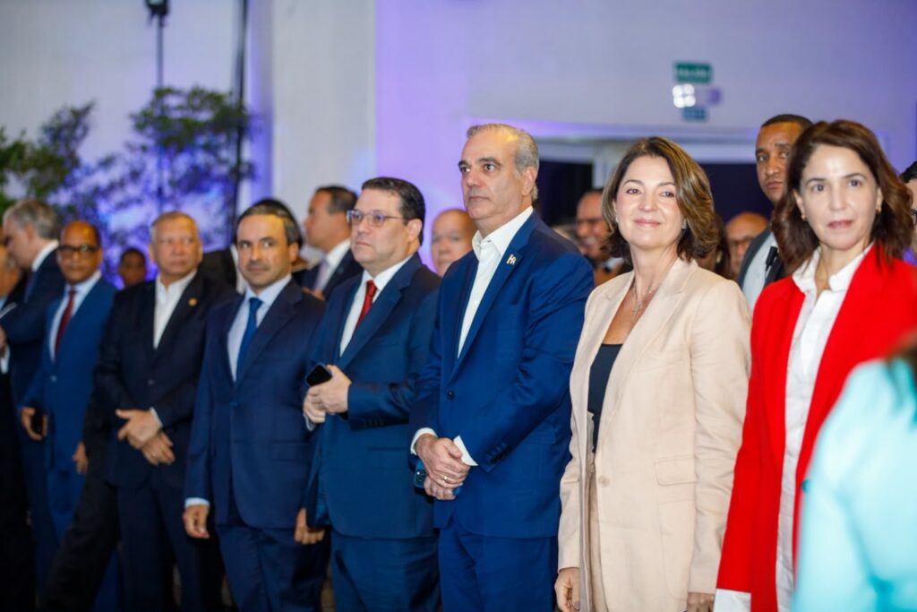 Cámara de Santo Domingo destaca auge empresarial: 18,000 nuevas empresas en seis meses bajo políticas de Abinader