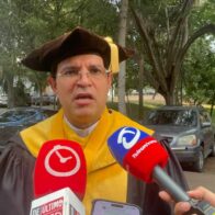 Rector de la PUCMM advierte que RD debe acelerar transformación educativa tras PISA 2025