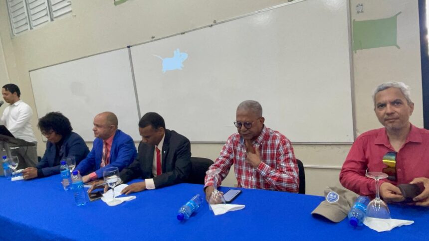 Panel “Nuevo Código Penal” destapa temores por censura, penas de hasta 60 años y criminalización de la protesta