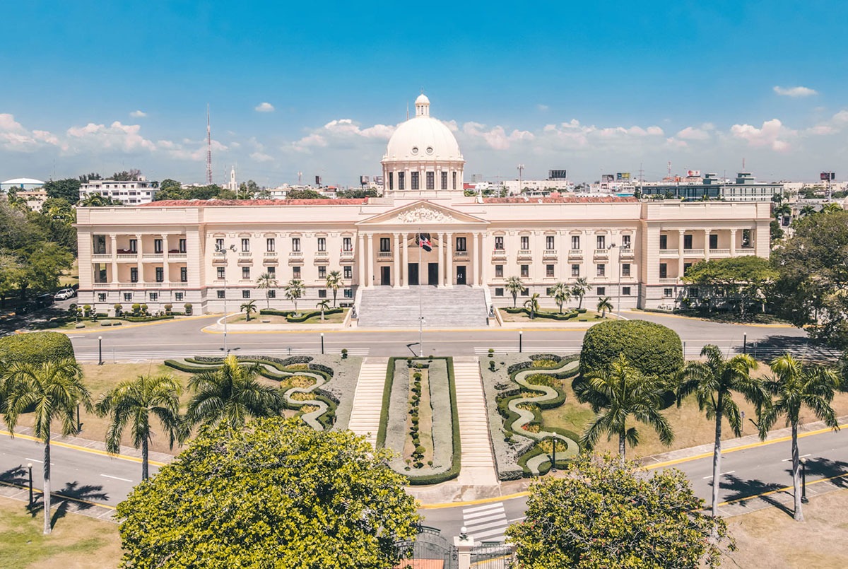 Abinader realiza nuevas designaciones en el Ministerio Administrativo de la Presidencia