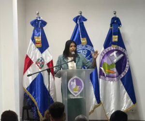 UASD aborda la conducta suicida en adolescentes y llama a comprender sus factores biológicos, psicológicos y sociales