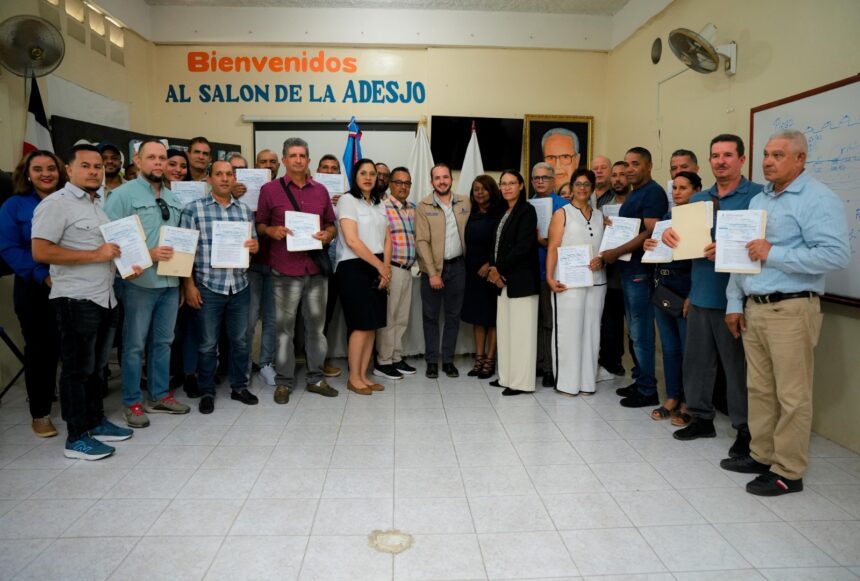 TNR bonifica a 22 productores de San José de Ocoa y Peravia para sistemas de riego y energía solar