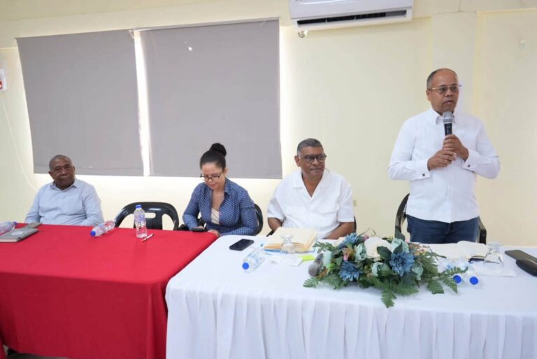Regional 03 de Azua fortalece gestión de recursos en juntas educativas