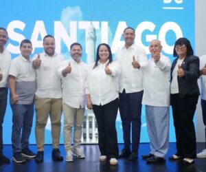 Leito Aguilera juramenta estructura de apoyo a David Collado en la Región Norte 2