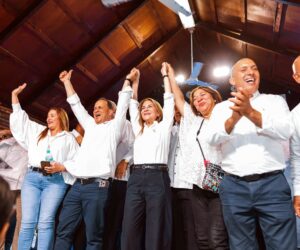 Carolina Mejía consolida respaldo político en Ocoa con juramentación de estructura