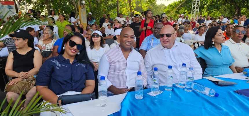 Senador Pedro Catrain fortalece su respaldo a las celebraciones cristianas en toda la provincia de Samaná