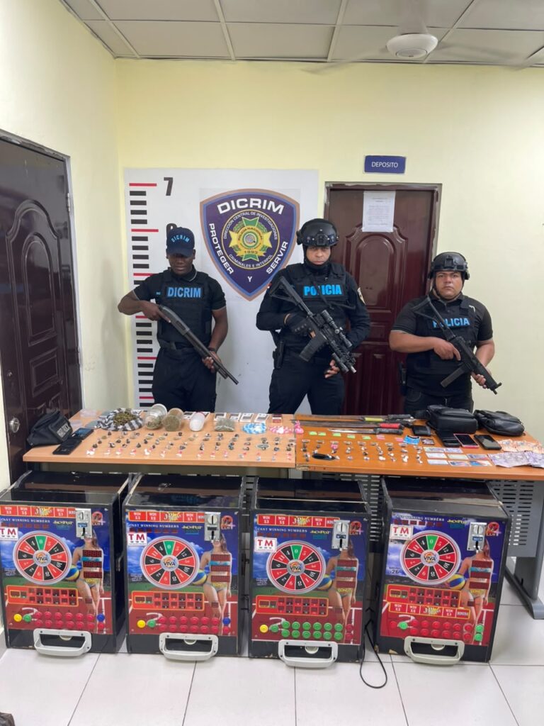 Operativo en Verón-Punta Cana deja 20 detenidos y 21 motocicletas retenidas