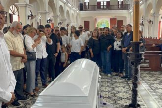 Santiago sepulta a Claudio Concepción, el periodista que durante más de 50 años contó la historia del arte dominicano