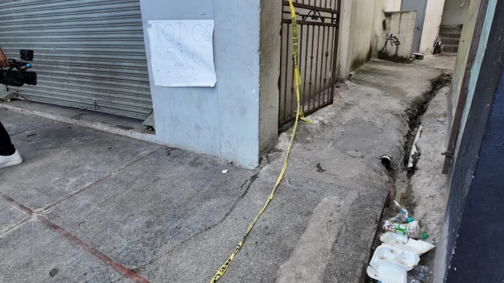 Olor fétido delata cadáver de hombre enterrado dentro de negocio en Buenos Aires de Herrera