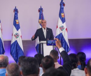Abinader pide entregarse a integrantes de banda vinculada al tiroteo Boca Chica