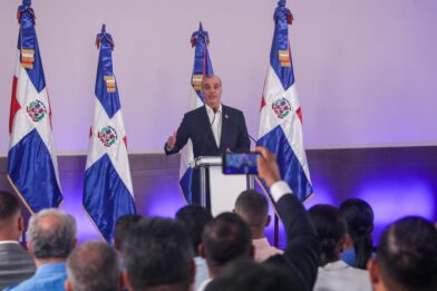 Abinader pide entregarse a integrantes de banda vinculada al tiroteo Boca Chica