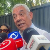 Diputado Espaillat compara endeudamiento: “Danilo desembolsó US$48 mil millones en ocho años y este Gobierno acumula US$26 mil millones”.