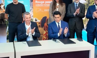 RD firma acuerdo para mantener operaciones de Air Caraïbes.