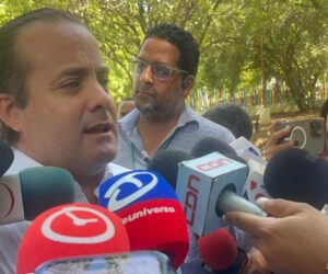 Paliza destaca avances del Gobierno y prioriza ordenamiento territorial en Santiago