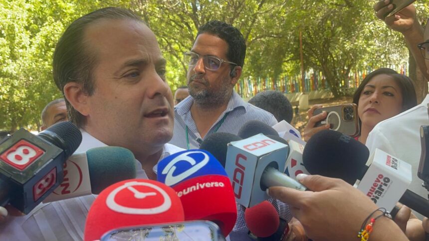 Paliza destaca avances del Gobierno y prioriza ordenamiento territorial en Santiago
