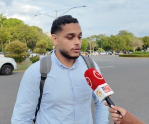 Ciudadanos respaldan proyecto de ley que prohibiría adopción por parejas del mismo sexo en República Dominicana