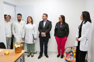 SNS y UNICEF fortalecen Mamá Canguro con equipos médicos valorados en más de RD$5.4 millones