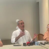 Abinader confirma negociación con EE. UU. por decreto que protege el arroz dominicano