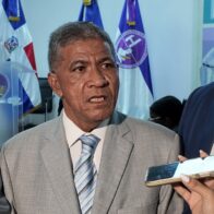 Julián Sosa llama a fortalecer el periodismo ante la saturación informativa