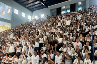 Santos Badía inicia entrega de 10,000 becas a jóvenes dominicanos