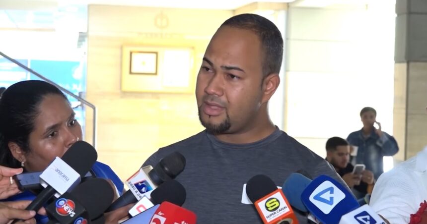 Hombre denuncia supuesta persecución de su expareja desde hace siete años