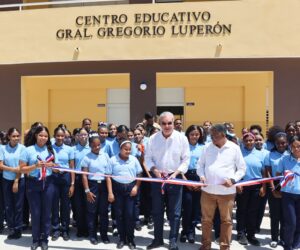 Abinader entrega nuevas escuelas y un liceo en Puerto Plata en beneficio de más de 3,200 estudiantes