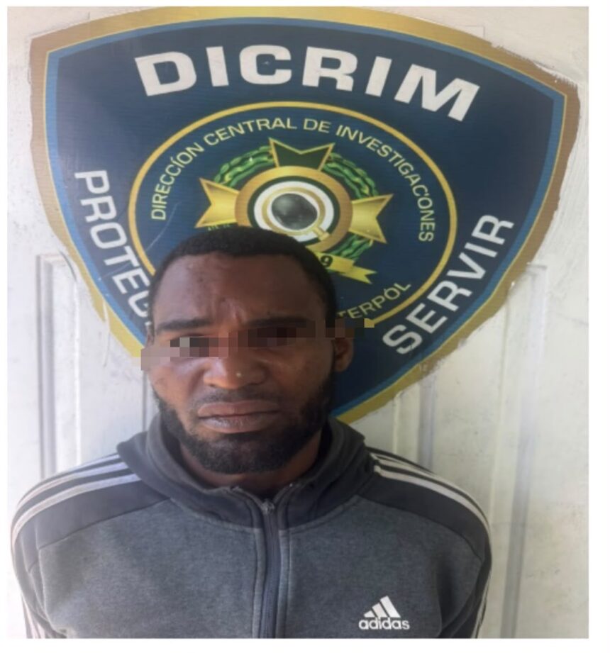 Policía apresa en flagrante delito a alias “Ratón” por robo a banca de lotería en Monte Plata