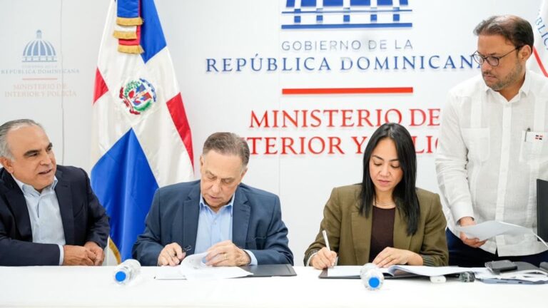 Sector privado donará terrenos para construir nueva estación de bomberos en Haina