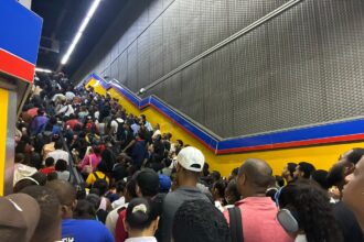 ¡Vuelve a presentar fallas! Interrupción en el Metro de Santo Domingo retrasa a usuarios