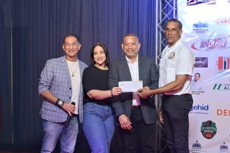 Dental Plamed entrega RD$600 mil a equipos y comité organizador del Torneo Superior de Bonao