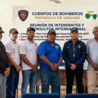 Bomberos de la provincia de Samaná unen fuerzas para fortalecer capacitación y respuesta ante emergencias