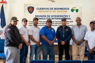 Bomberos de la provincia de Samaná unen fuerzas para fortalecer capacitación y respuesta ante emergencias