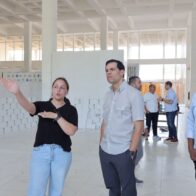 Ministro de Cultura supervisa trabajos del montaje de la Feria del Libro SD 2026